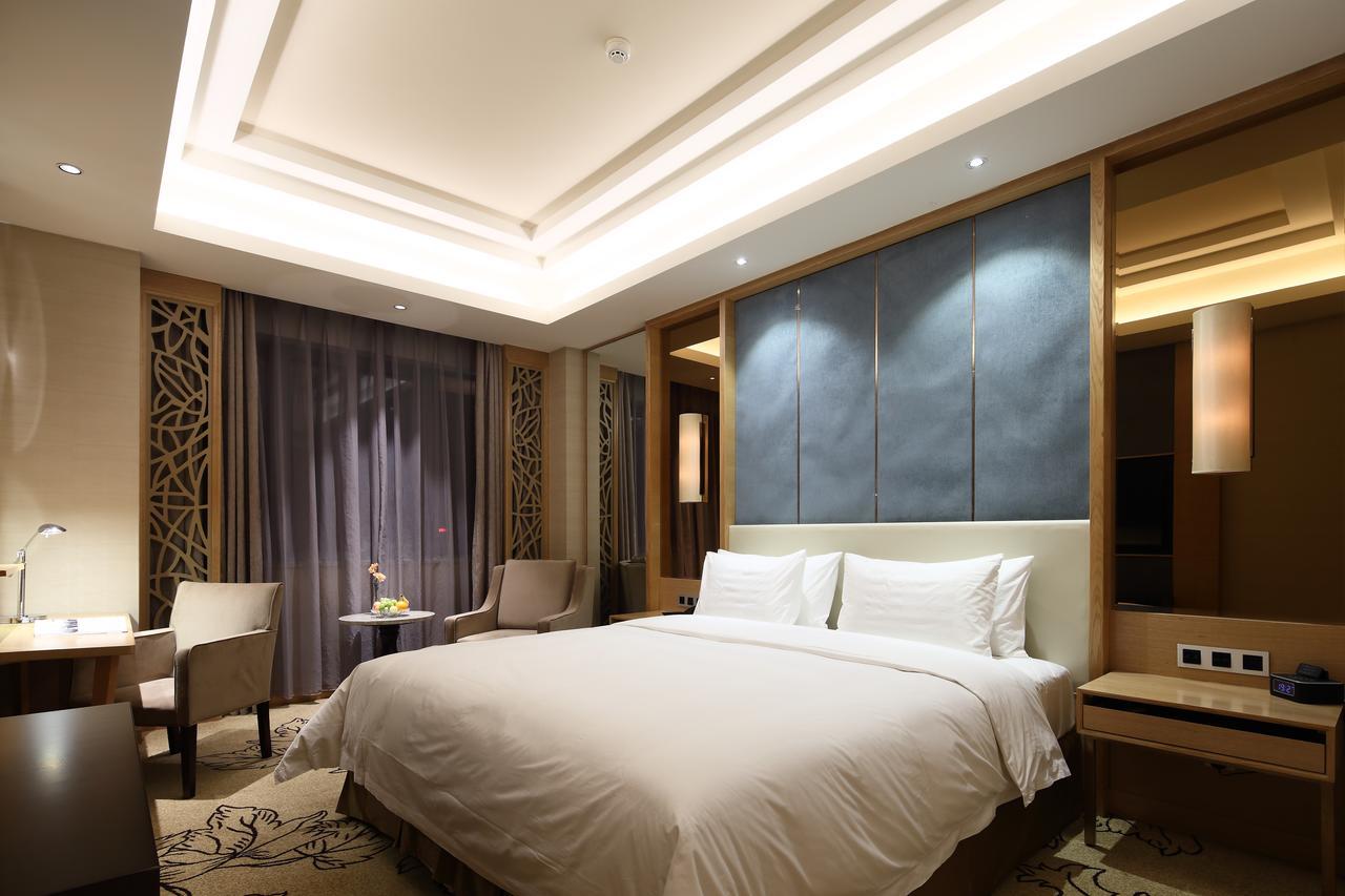 Jinan Luxury Blue Horizon Hotel المظهر الخارجي الصورة