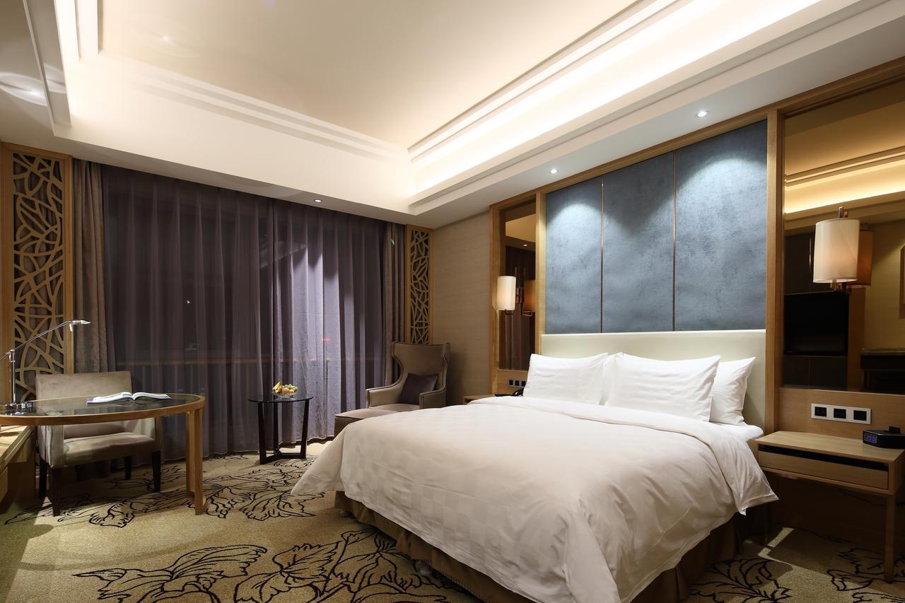Jinan Luxury Blue Horizon Hotel المظهر الخارجي الصورة